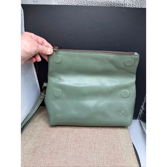 New Patricia Nash Valerie Tooled Leather Foldover Wristlet Sage - Picture 3 of 12